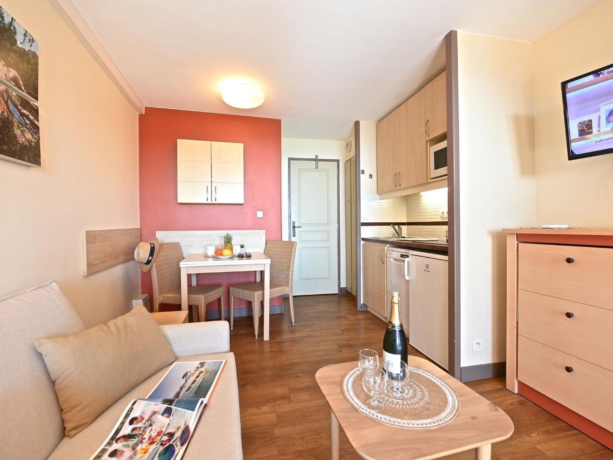 Apartment Village Cap Esterel - Le Village-9 By Interhome Сен-Рафаэль Экстерьер фото