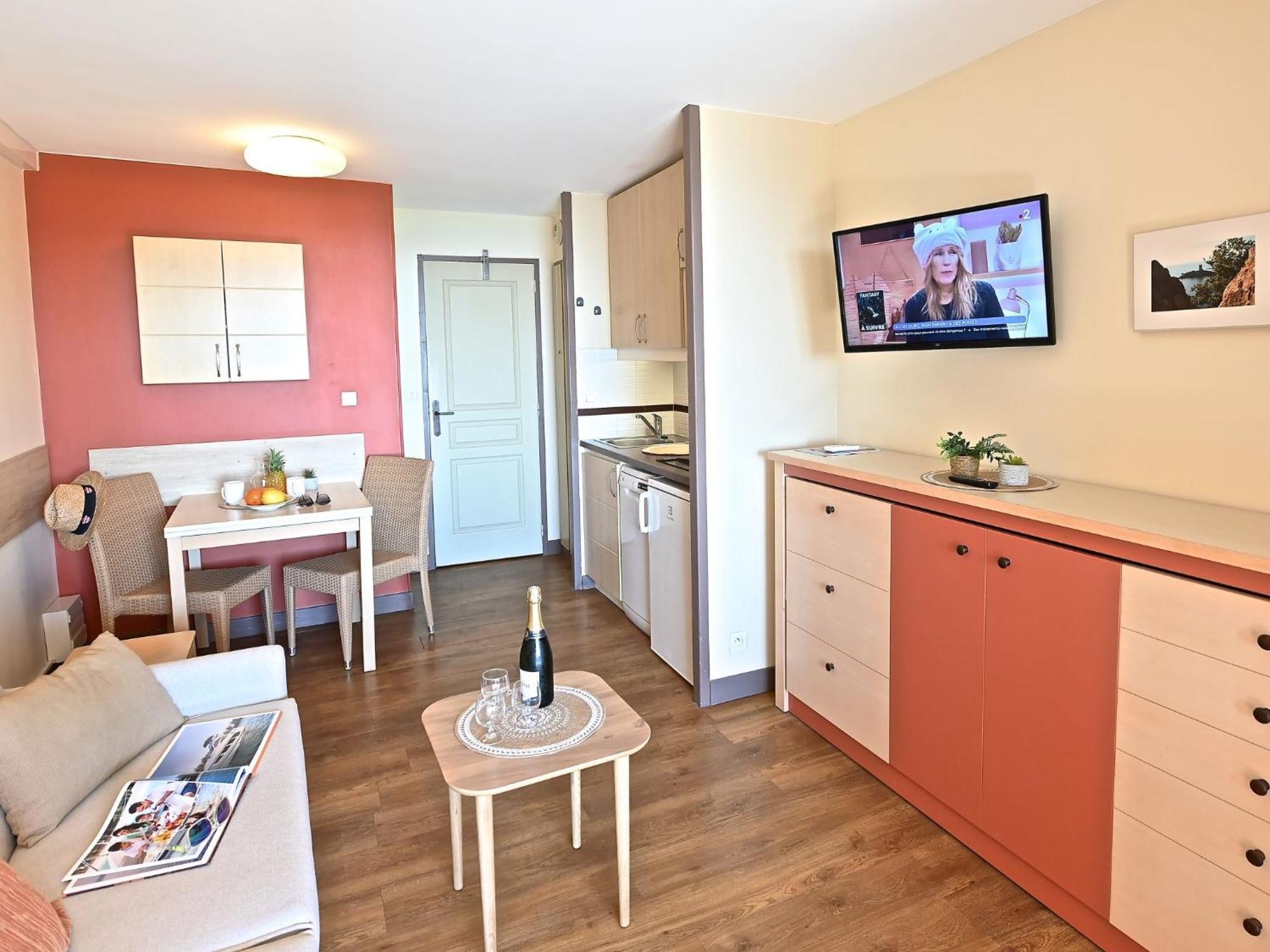 Apartment Village Cap Esterel - Le Village-9 By Interhome Сен-Рафаэль Экстерьер фото